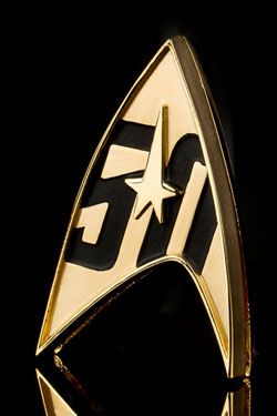 Star Trek Replika 1/1 50th Anniversary Magnetic Starfleet Odznak Quantum Mechanix