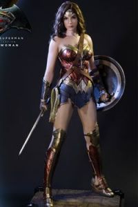 Batman v Superman Dawn of Justice 1/2 Soška Wonder Woman 102 cm