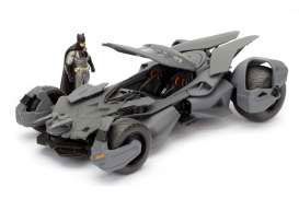 Batman v Superman Kov. Model 1/24 2016 Batmobile with Figurka Jada Toys