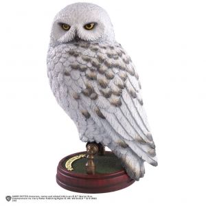 Harry Potter Magical Creatures Soška Hedwig 24 cm Noble Collection
