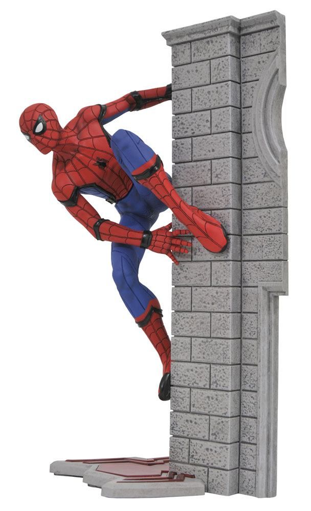 Spider-Man Homecoming Marvel Gallery PVC Soška Spider-Man 25 cm Diamond Select