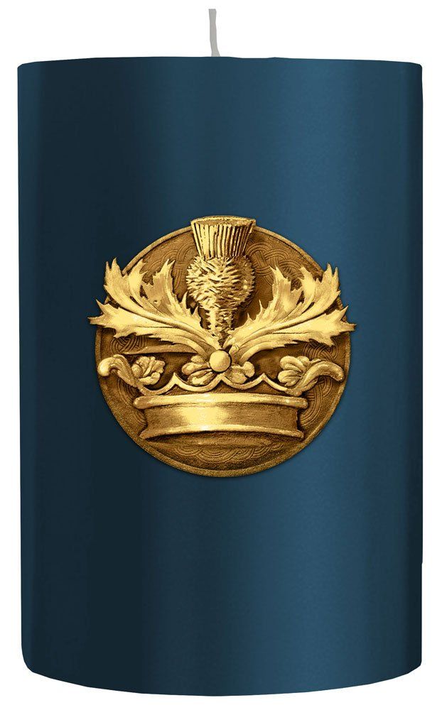 Outlander XL Candle Logo 15 x 10 cm Insight Editions