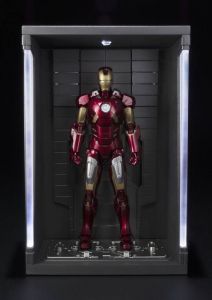 Iron Man 3 S.H. Figuarts Akční Figure Iron Man Mark VII & Hall of Armor Set 15 cm