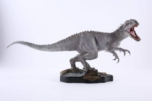 Jurassic World Soška Final Battle: Indominus Rex 30 cm