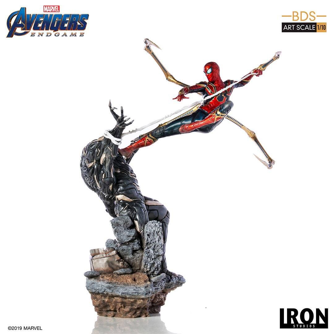 Avengers: Endgame BDS Art Scale Soška 1/10 Iron Spider vs Outrider 36 cm Iron Studios