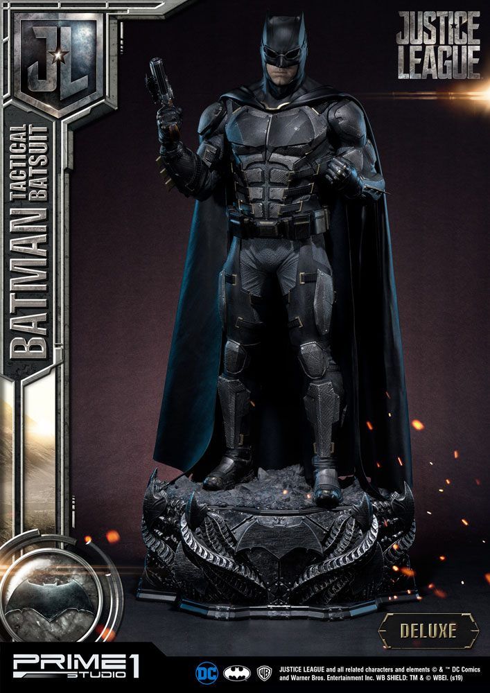 Justice League Soška Batman Tactical Batsuit Deluxe Verze 88 cm Prime 1 Studio
