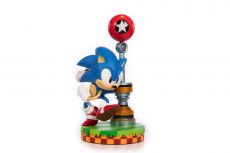 Sonic the Hedgehog PVC Soška Sonic Standard Edition 26 cm