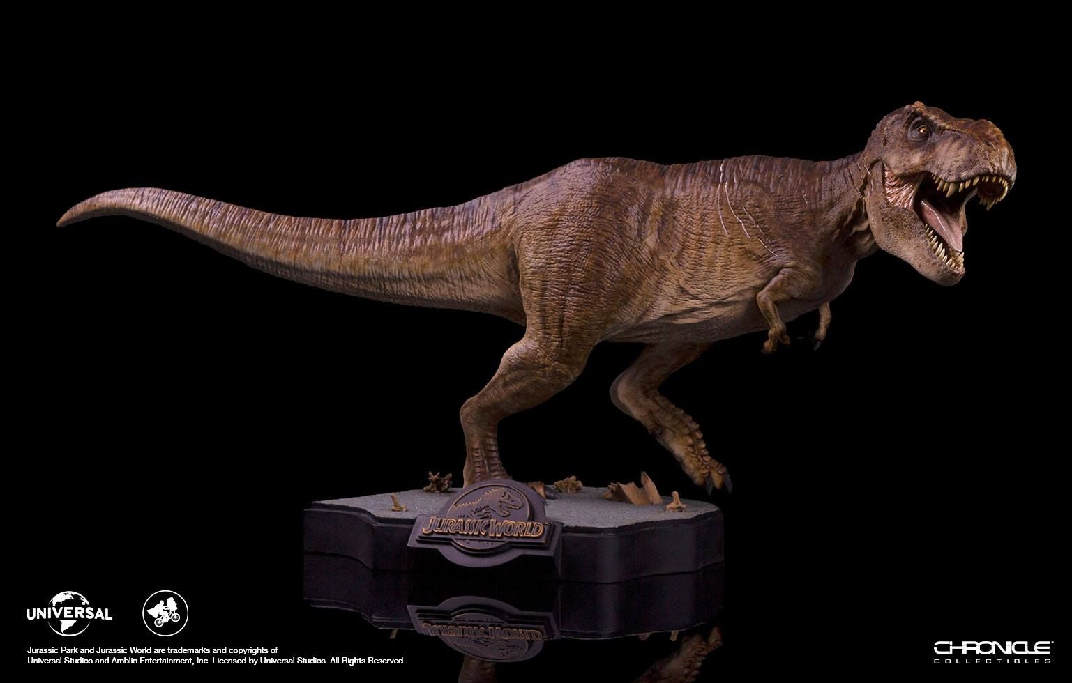 Jurassic World Soška Final Battle Tyrannosaurus Rex 63 cm Chronicle Collectibles