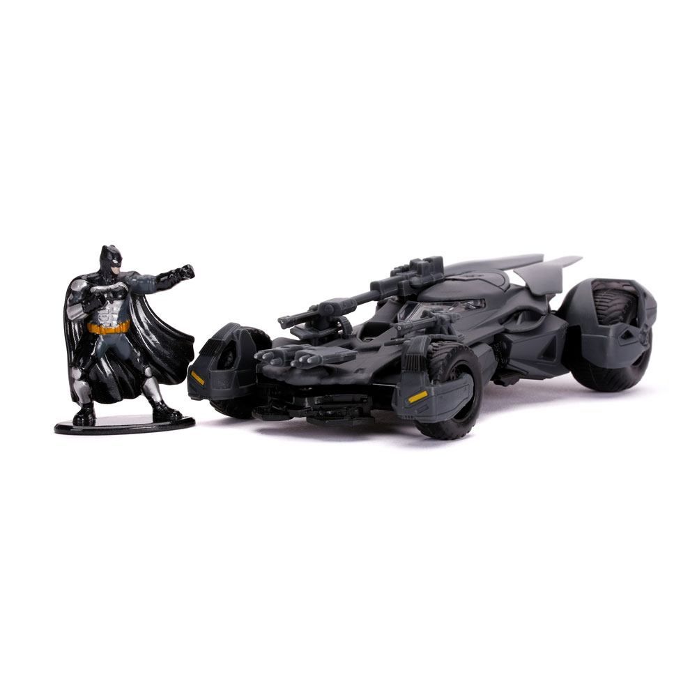 Justice League Hollywood Rides Kov. Model 1/32 Batmobile with Figure Jada Toys