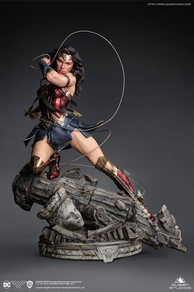 Wonder Woman Comic Soška 1/4 Wonder Woman Early Bird Verze 47 cm Queen Studios