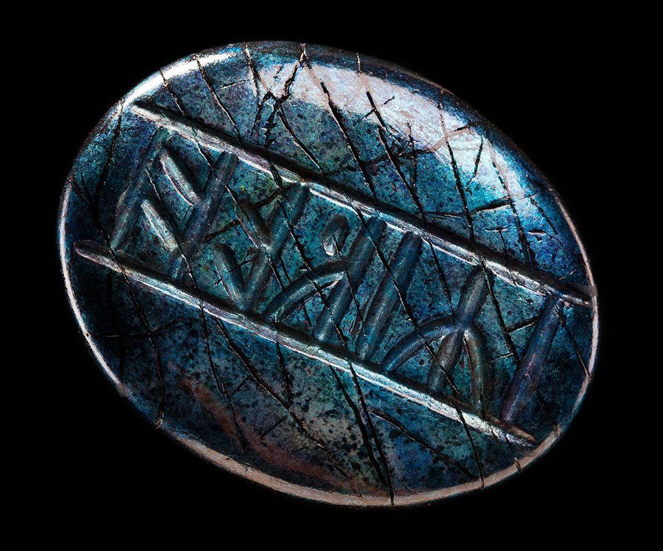 The Hobbit The Desolation of Smaug Prop Replika Kili's Rune Stone Weta Workshop
