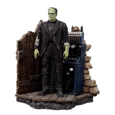 Universal Monsters Deluxe Art Scale Soška 1/10 Frankenstein Monster 24 cm Iron Studios