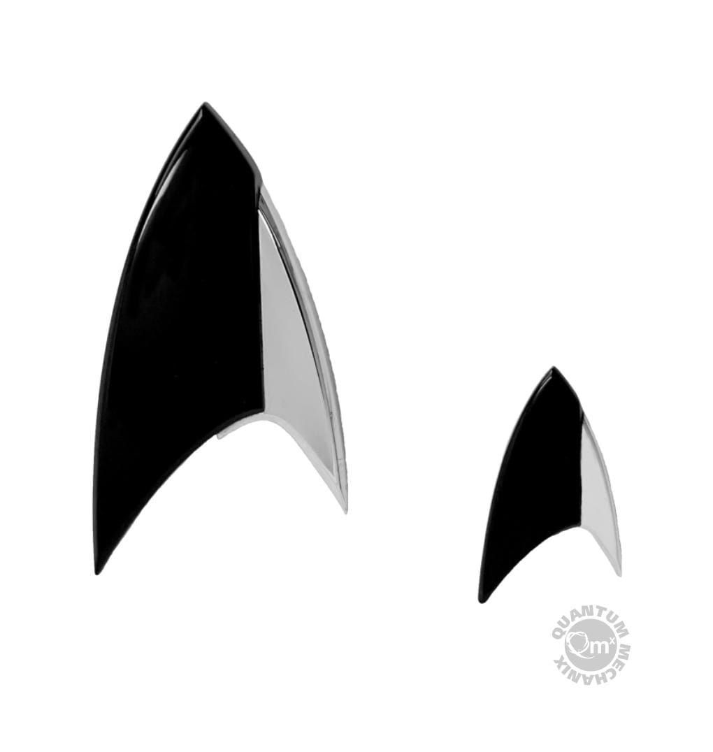 Star Trek Discovery Replika 1/1 Magnetic Black Odznak & Pin Set Quantum Mechanix