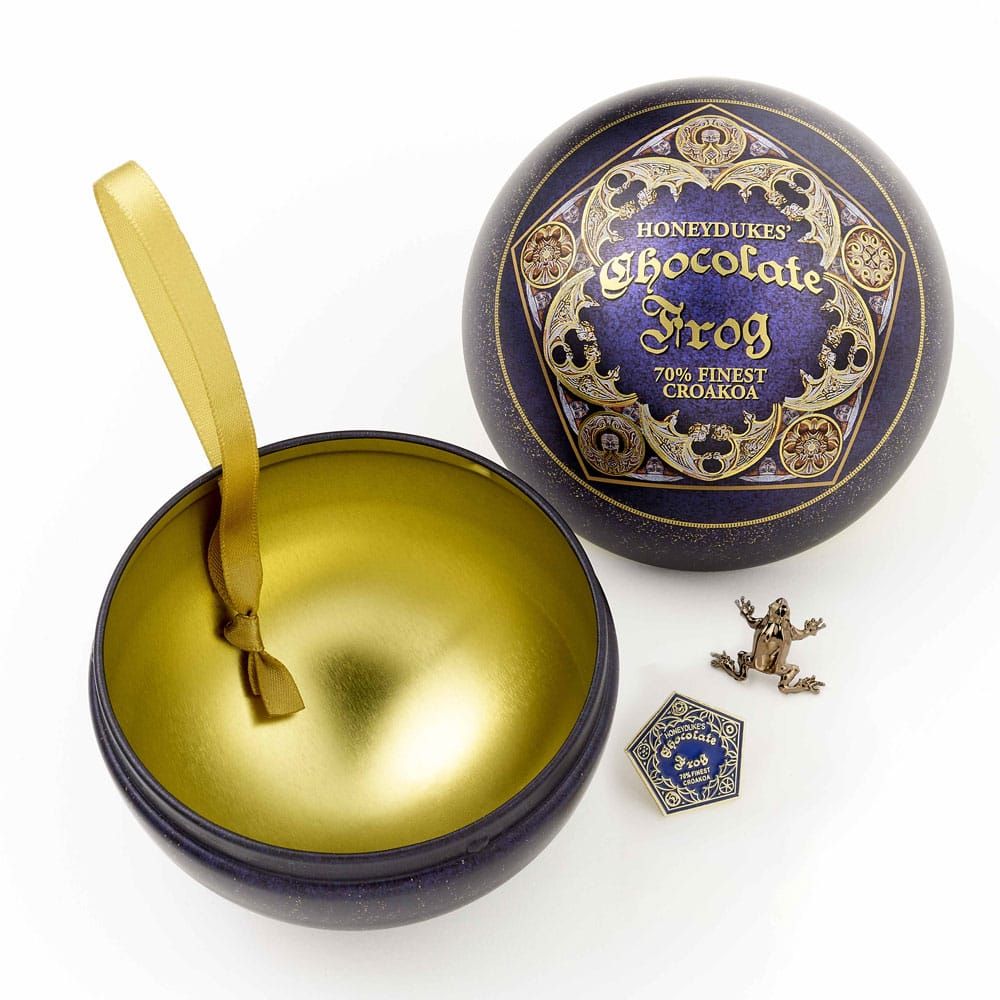 Harry Potter tree ornment with Pin Odznak Deck Chocolate Frog Carat Shop, The