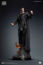DC Comics Soška 1/3 Superman Black Suit Verze Special Edition80 cm Queen Studios