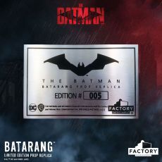 The Batman Prop Replika 1/1 Batarang Limited Edition 36 cm Factory Entertainment