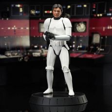 Star Wars Episode IV Milestones Soška 1/6 Han Solo (Stormtrooper Disguise) 40th Anniversary Exclusive 30 cm Gentle Giant