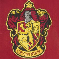 Harry Potter Nástěnná Dekorace Vlajka Nebelvír 30 x 44 cm Cinereplicas