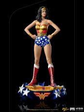 DC Comics Deluxe Art Scale Soška 1/10 Wonder Woman Lynda Carter 23 cm Iron Studios