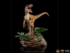 Jurassic World The Lost World Deluxe Art Scale Soška 1/10 Velociraptor 18 cm Iron Studios