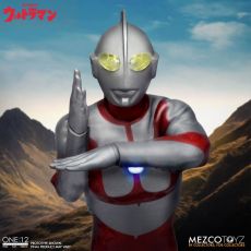 Ultraman Light-Up Akční Figure 1/12 Ultraman 16 cm Mezco Toys