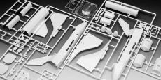 James Bond Model Kit Dárkový Set 1/144 Space Shuttle (Moonraker) Revell