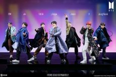 BTS Idol Kolekce PVC Soška Jin Deluxe 23 cm Sideshow Collectibles