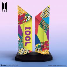 BTS Soška Premium BTS Logo: Idol Edition 18 cm Sideshow Collectibles