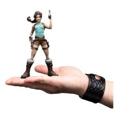 Tomb Raider Mini Epics Vinyl Figure Lara Croft 17 cm Weta Workshop