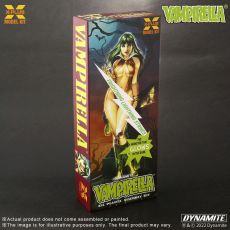 Vampirella Plastic Model Kit 1/8 Vampirella Glow in the Dark Verze 23 cm X-Plus