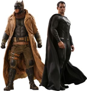 Zack Snyder's Justice League Akční Figure 2-Pack 1/6 Knightmare Batman and Superman 31 cm - Damaged packaging