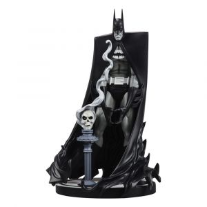 DC Direct Resin Soška 1/10 Batman Black & White by Bill Sienkiewicz 20 cm