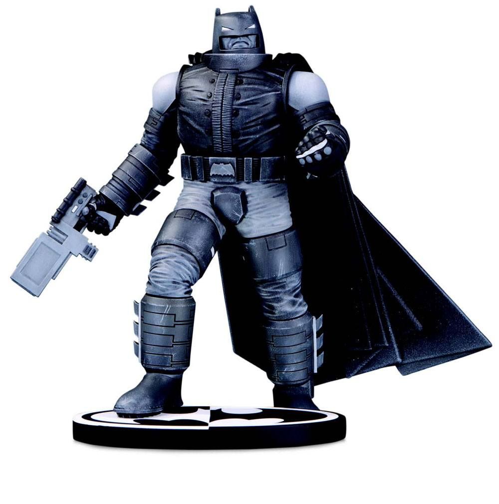 Batman Black & White Soška Batman by Frank Miller 18 cm - Damaged packaging DC Direct