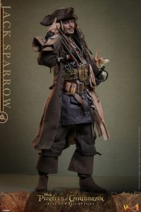 Pirates of the Caribbean: Dead Men Tell No Tales DX Akční Figure 1/6 Jack Sparrow 30 cm Hot Toys
